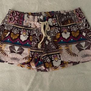 Roxy Oceanside printed shorts